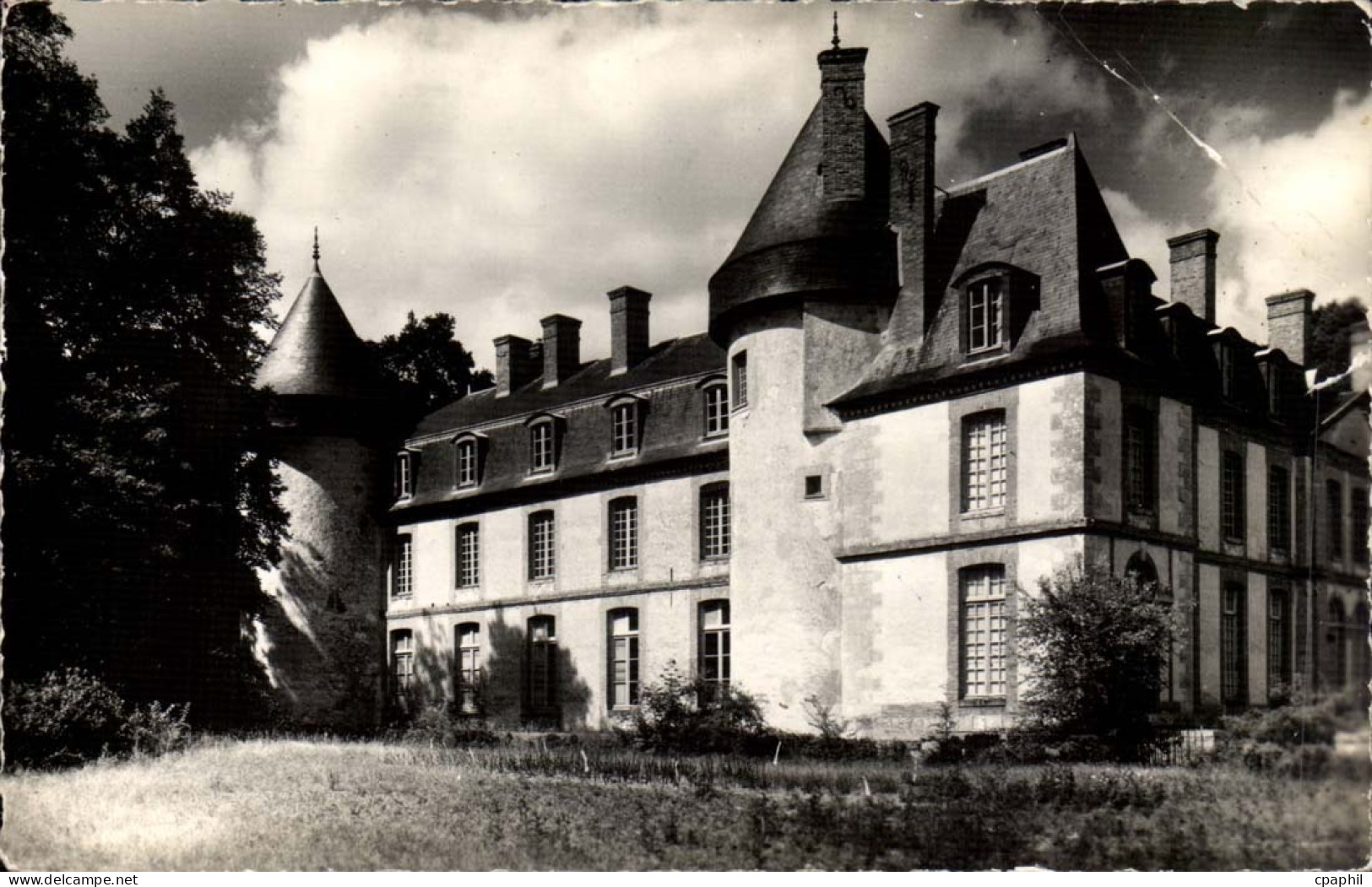 Malesherbes - Le Chateau CPA