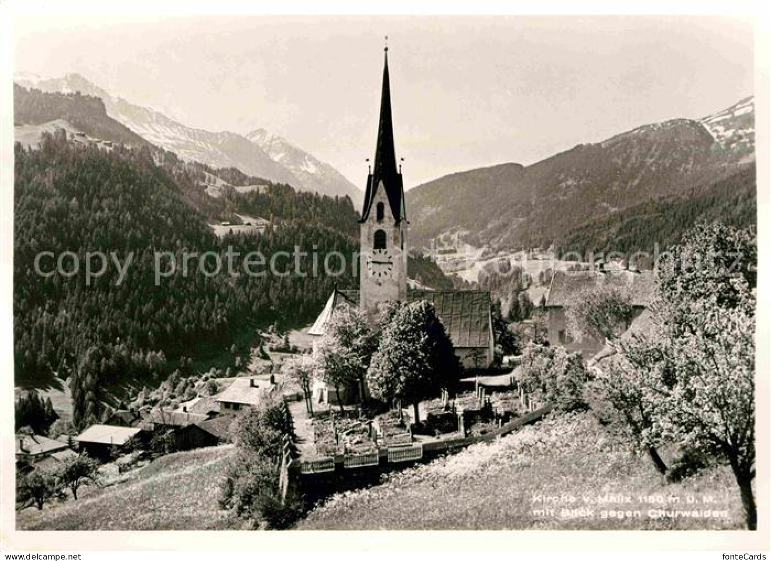 Malix Kirche Blick gegen Churwalden Alpen