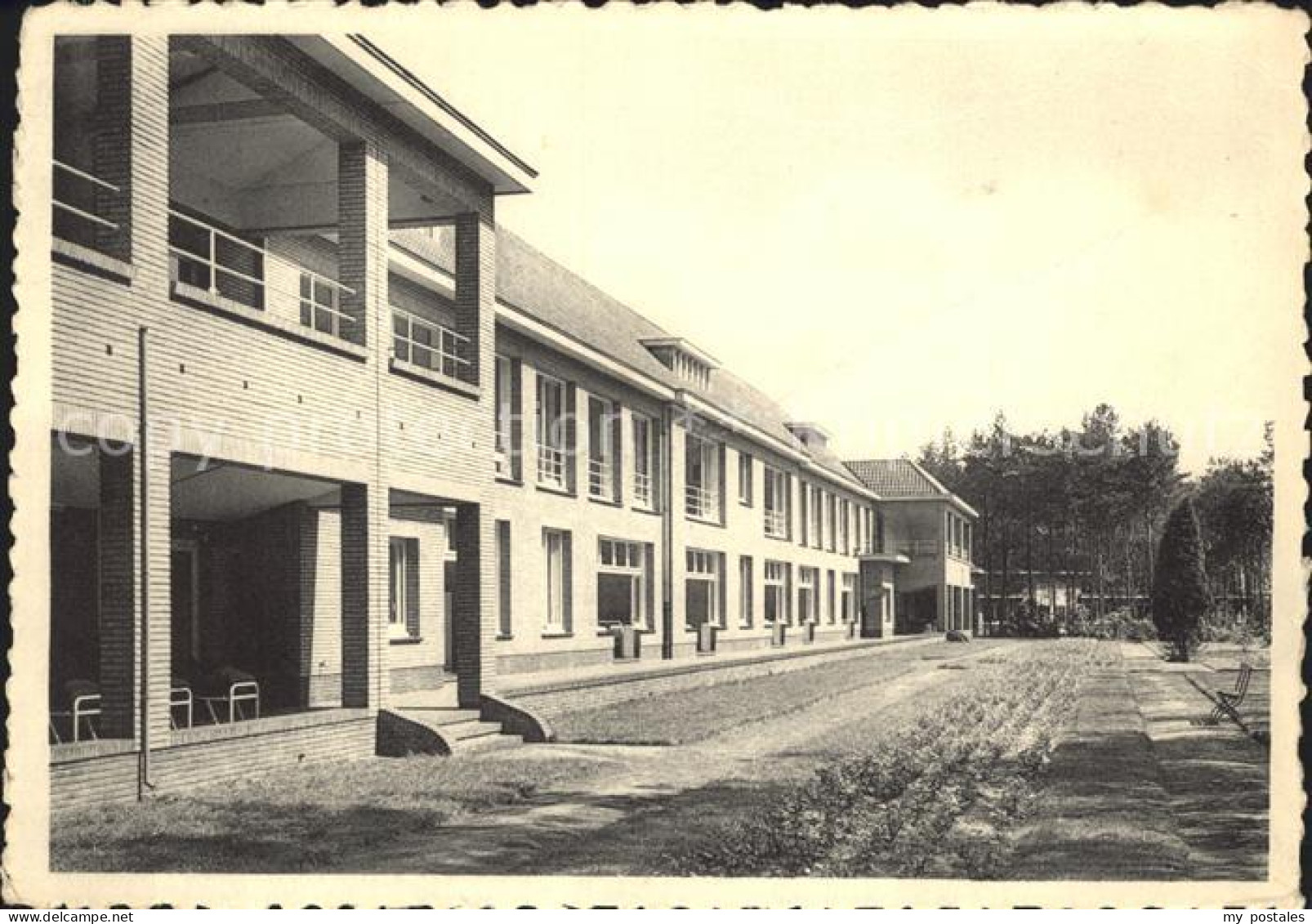 Malle Sanatorium Lizzie Marsily
