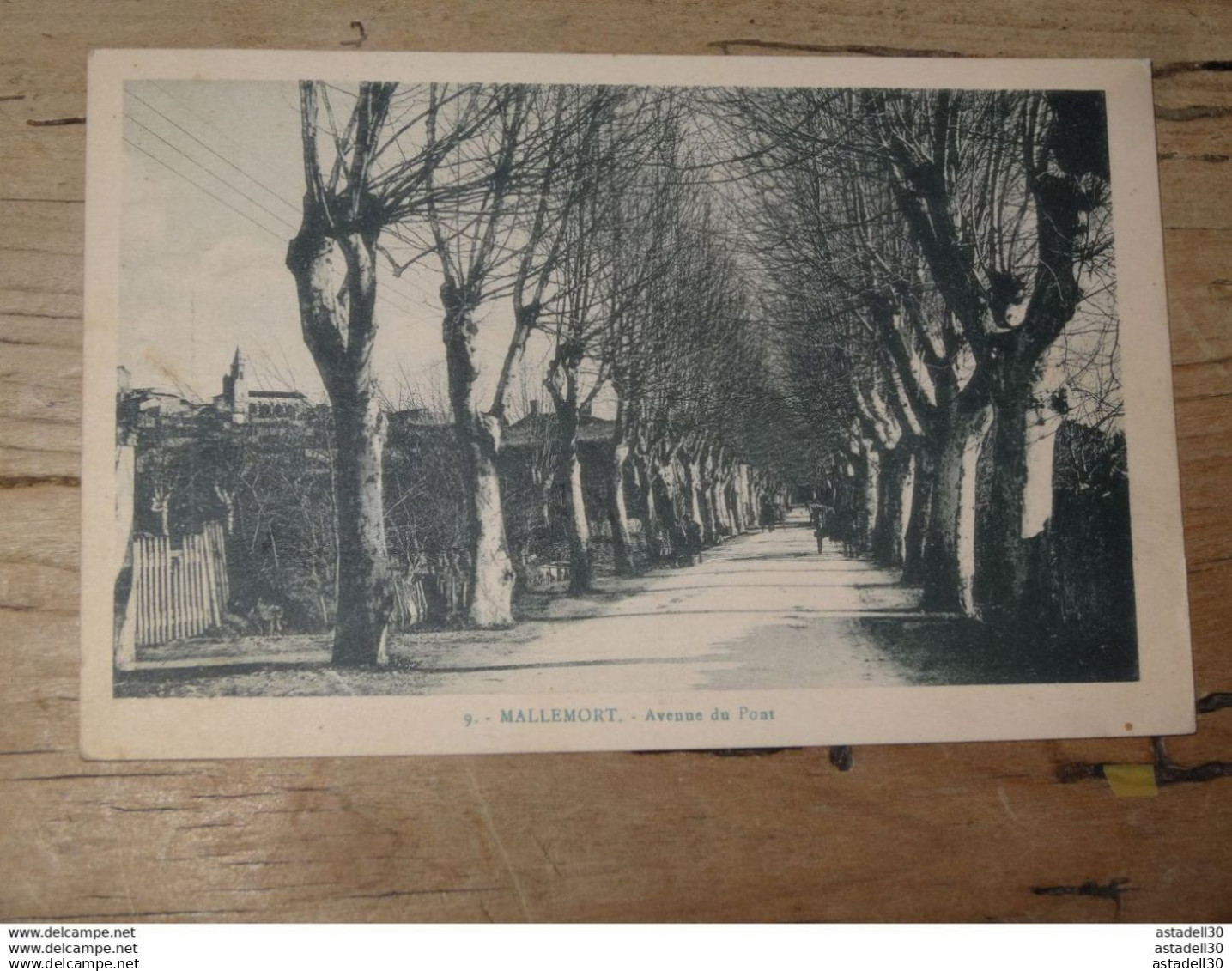 MALLEMORT : avenue du pont ................ 201101-1589