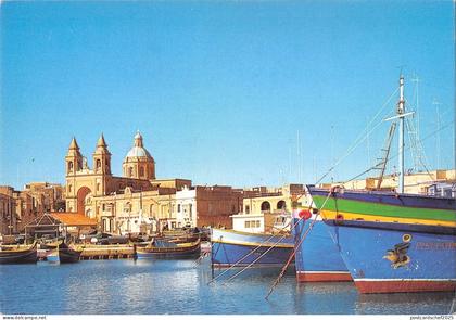 BT2013 Malta Marsaxlokk ship bateaux    Malta