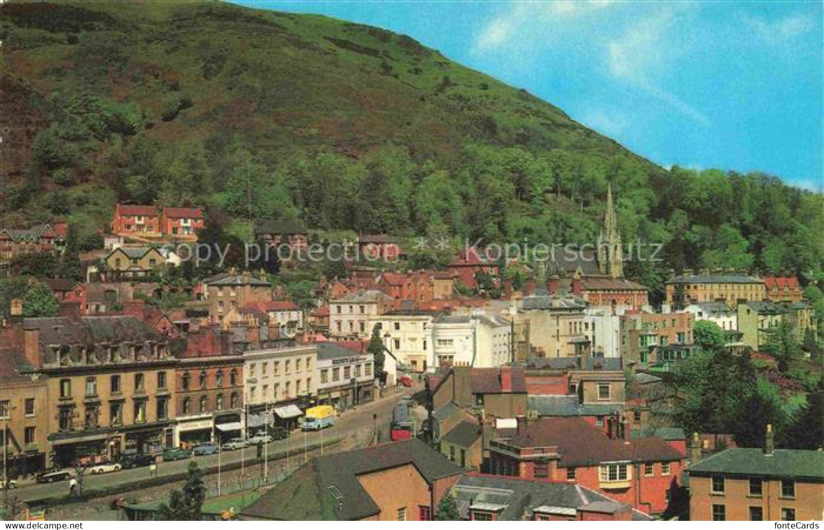Malvern  Malvern Hills Worcestershire UK Great-Malvern Stadtansicht Huegel Kirch