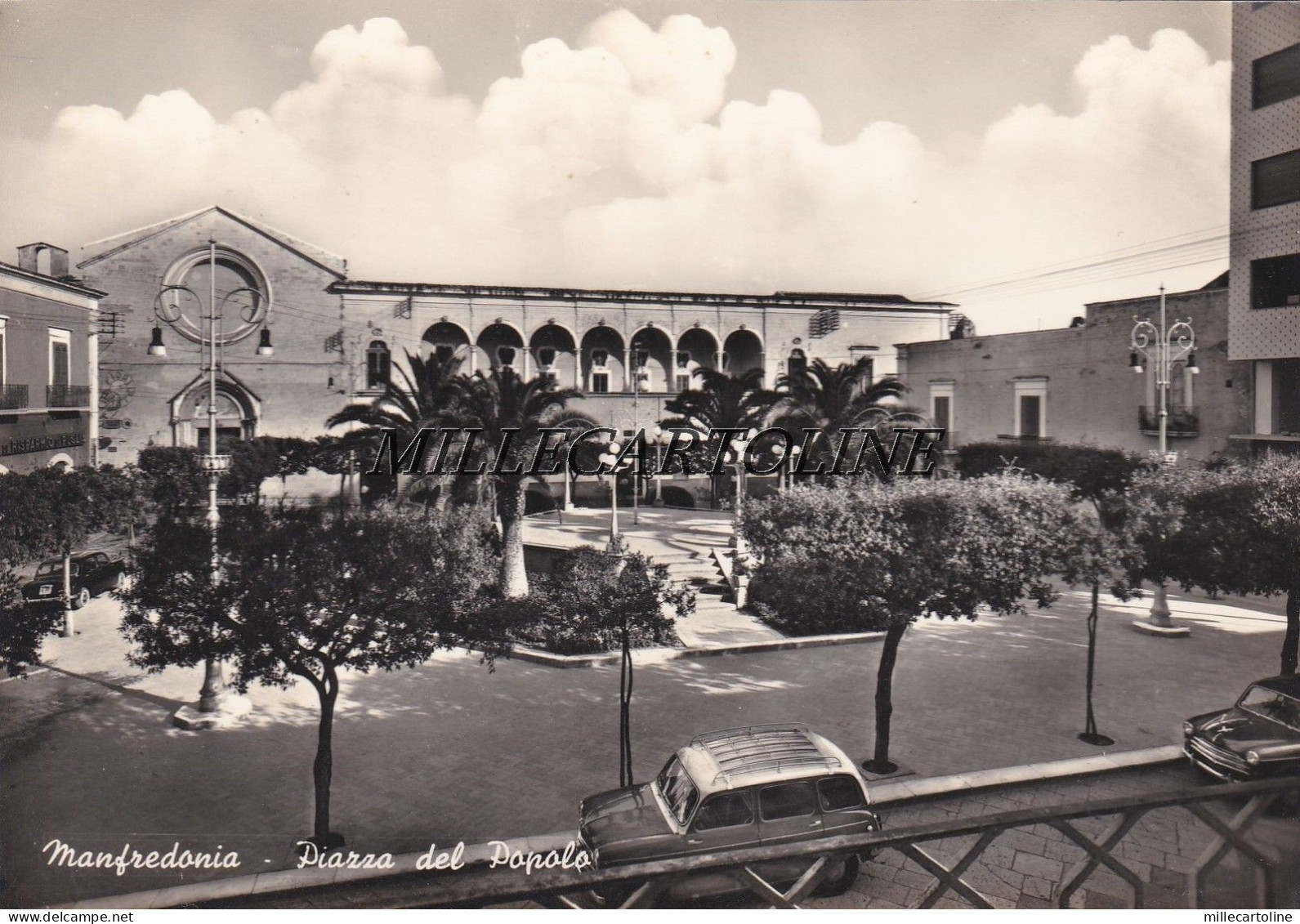 MANFREDONIA: Piazza del Popolo