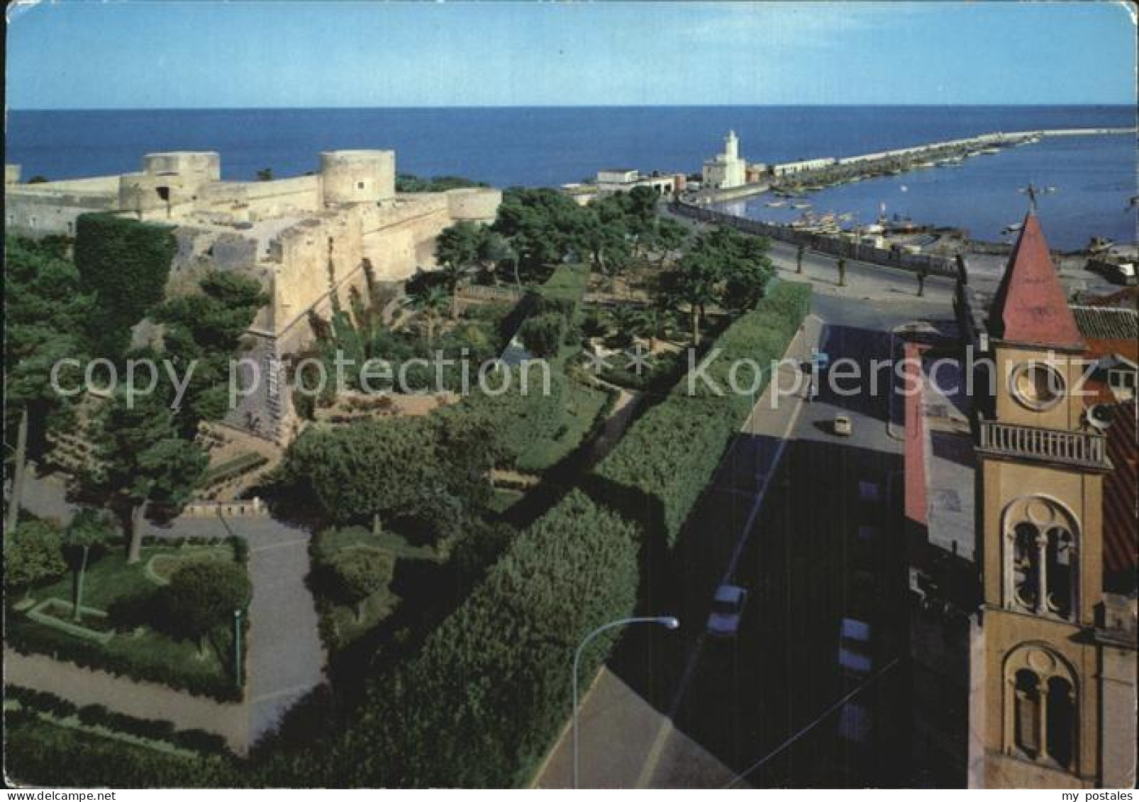 Manfredonia Schloss Hafen