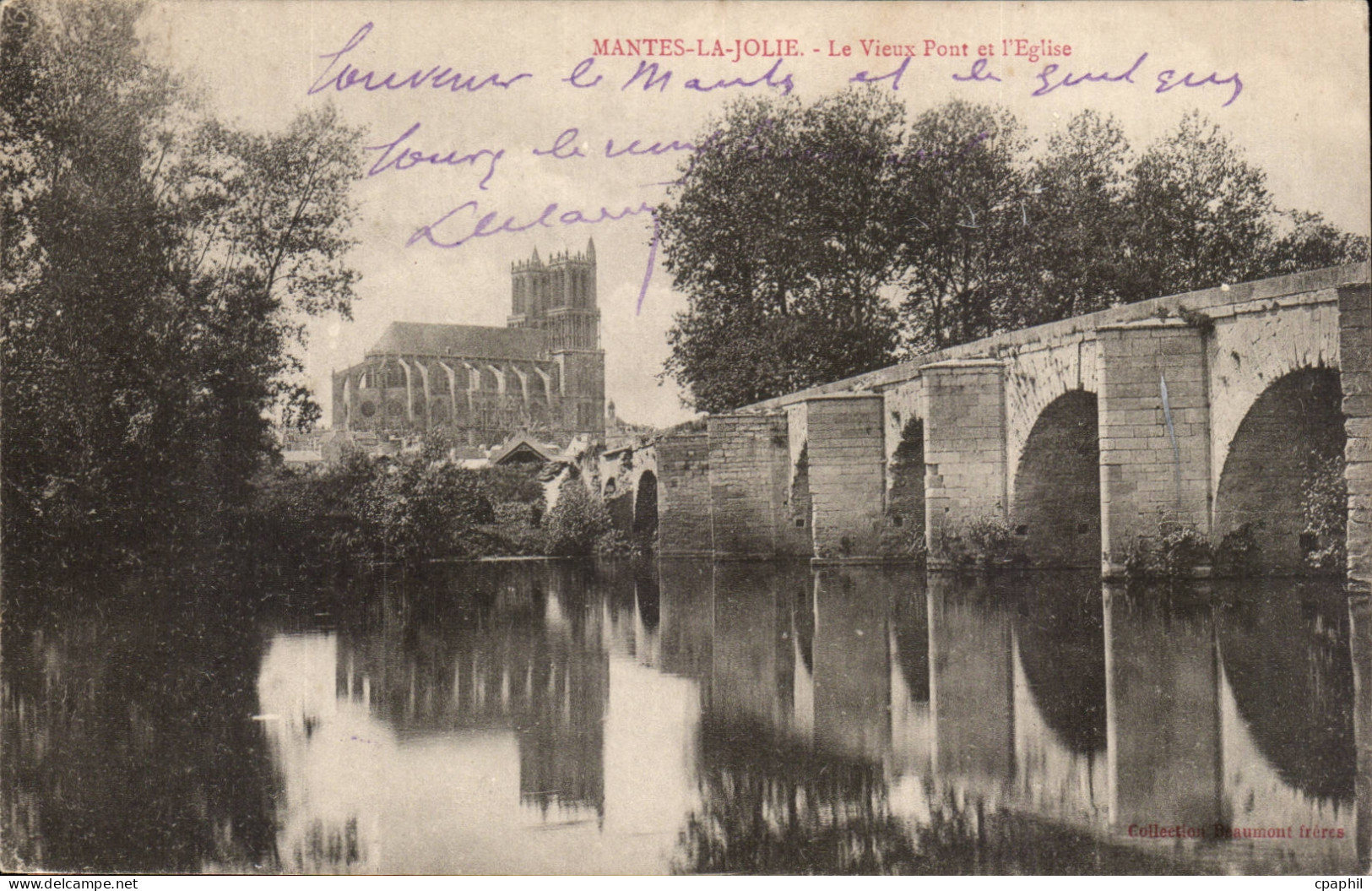 Mantes la jolie CPA Le vieux pont et l'eglise