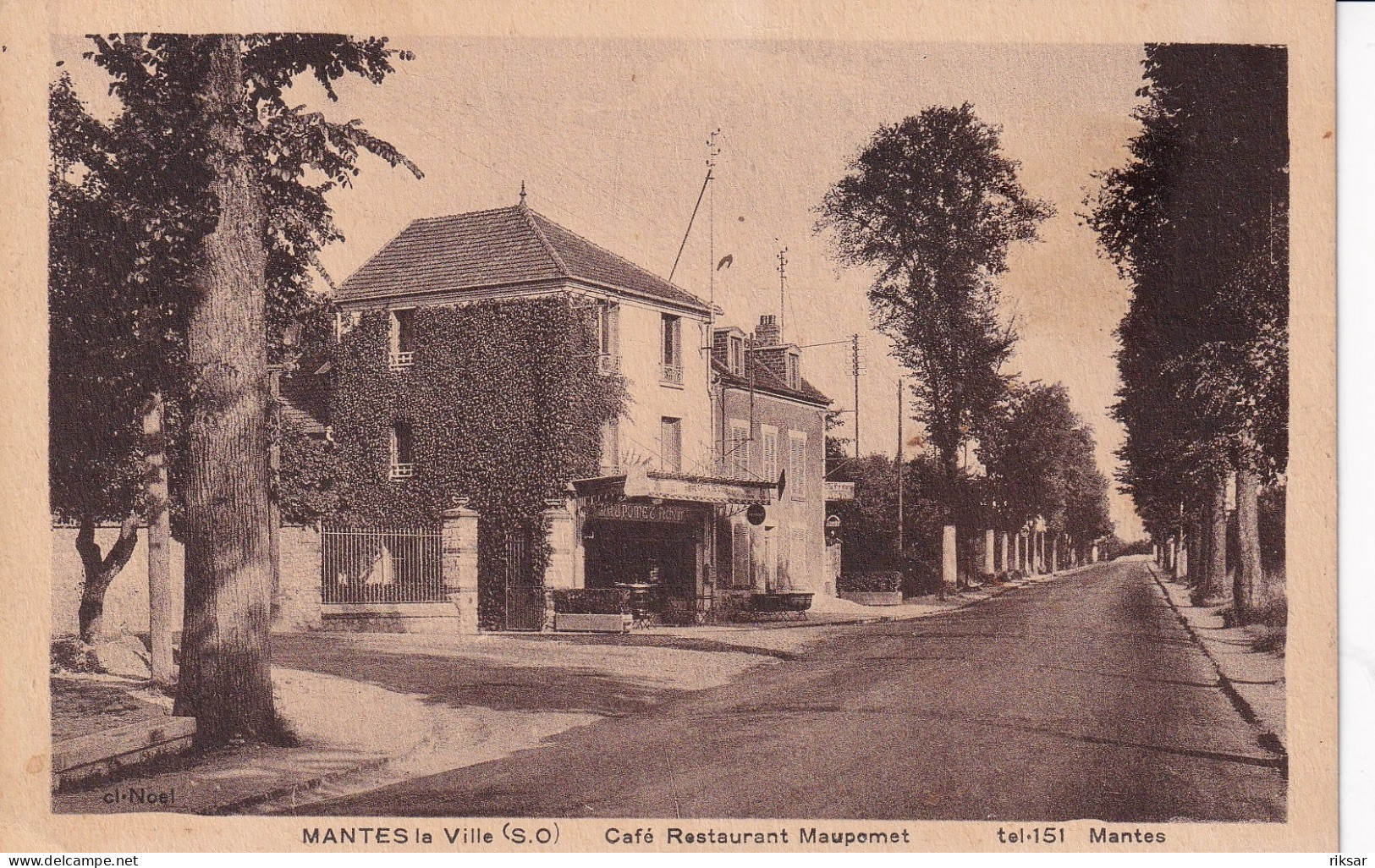 MANTES LA VILLE(CAFE MAUPOMET)