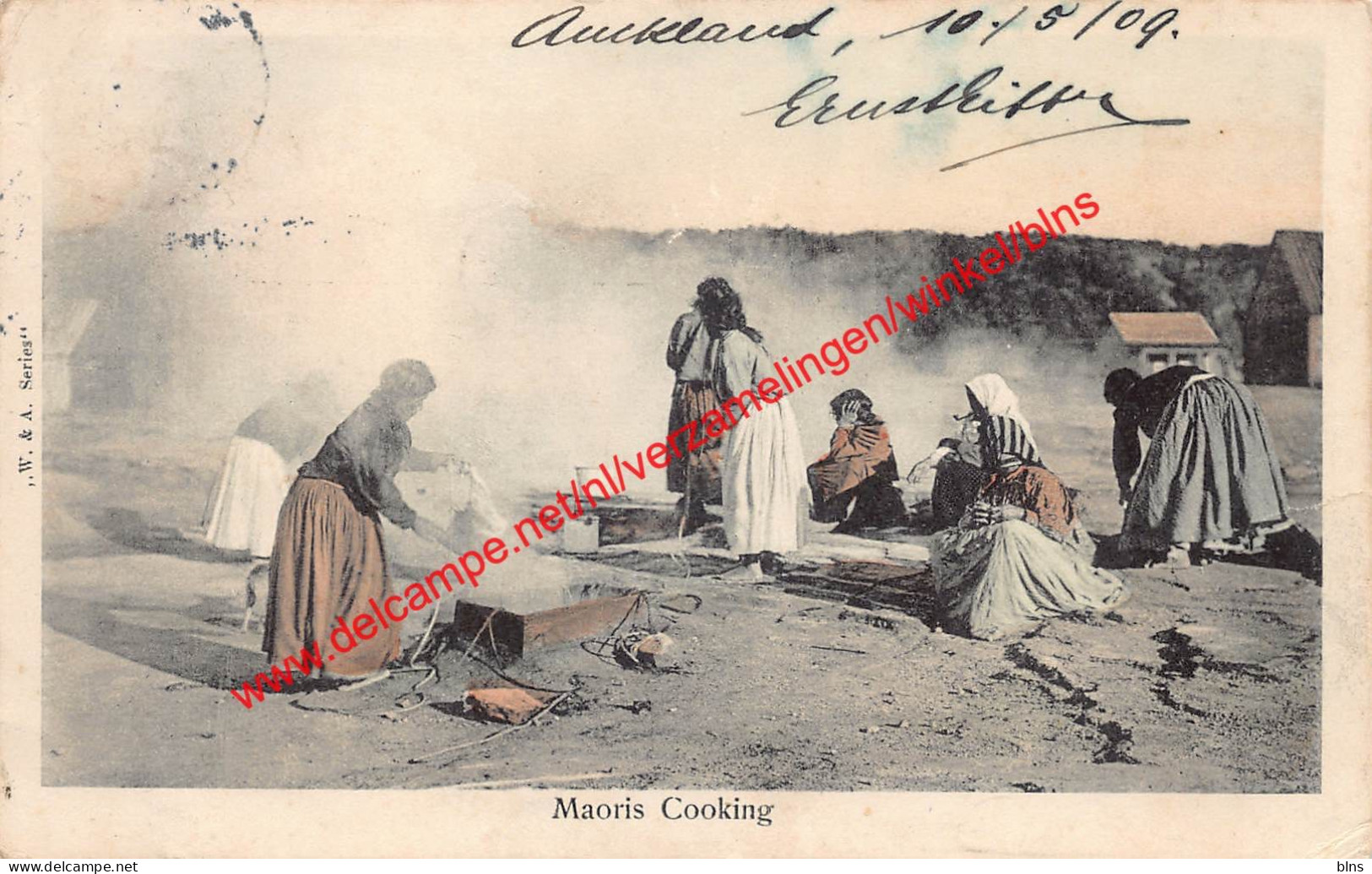 Maoris Cooking - New Zealand