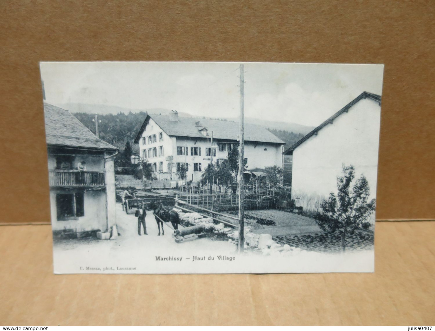 MARCHISSY (Suisse) Haut du village rue animation