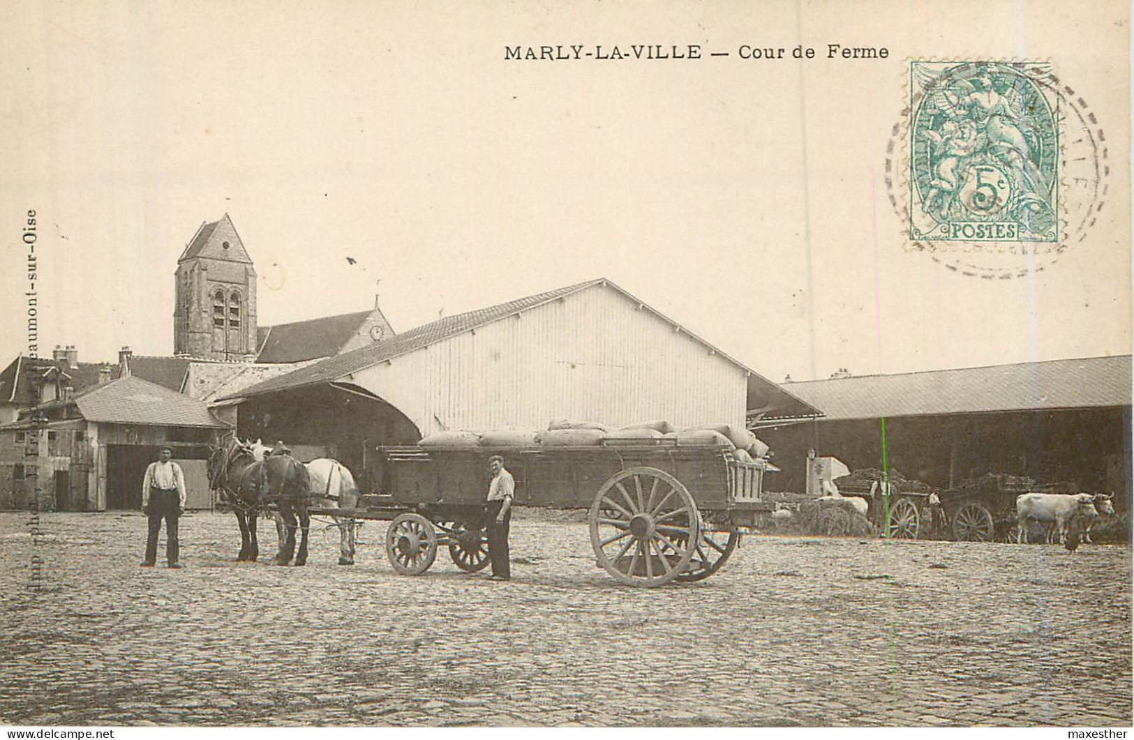 MARLY LA VILLE cour de Ferme