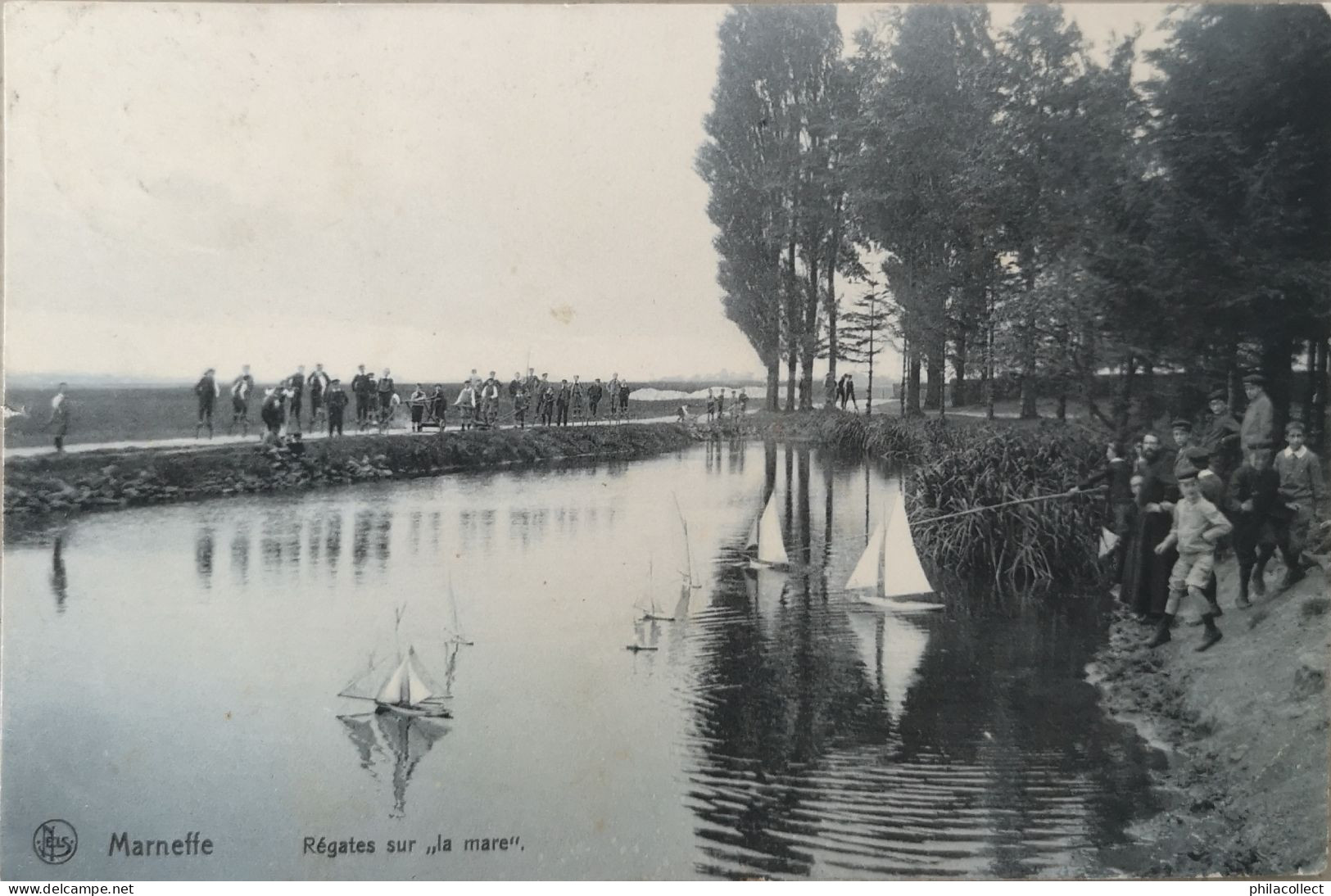 Marneffe (Burdinne) Regates sur la Mare (Veel Volk) 1910