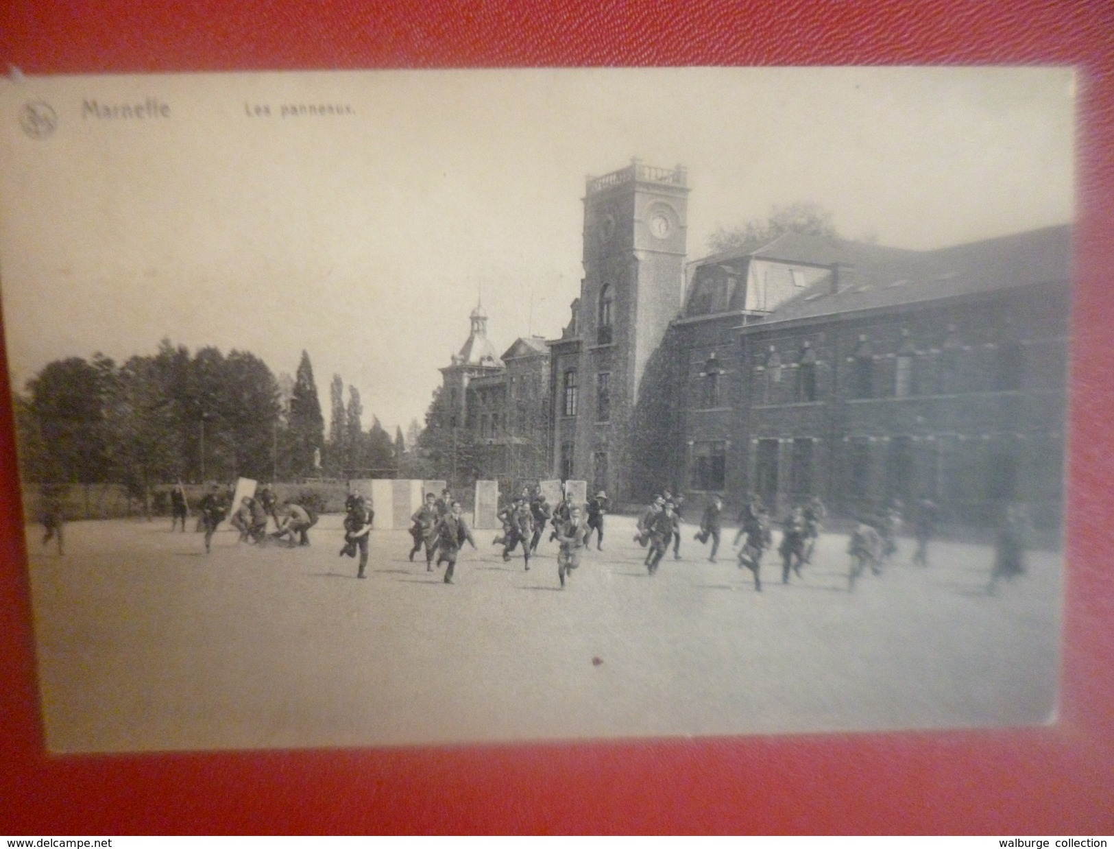 Marneffe :Les Panneaux (M36)