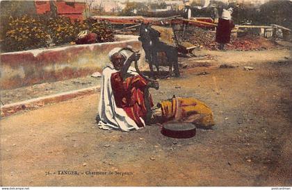Maroc - TANGER - Charmeur de serpents