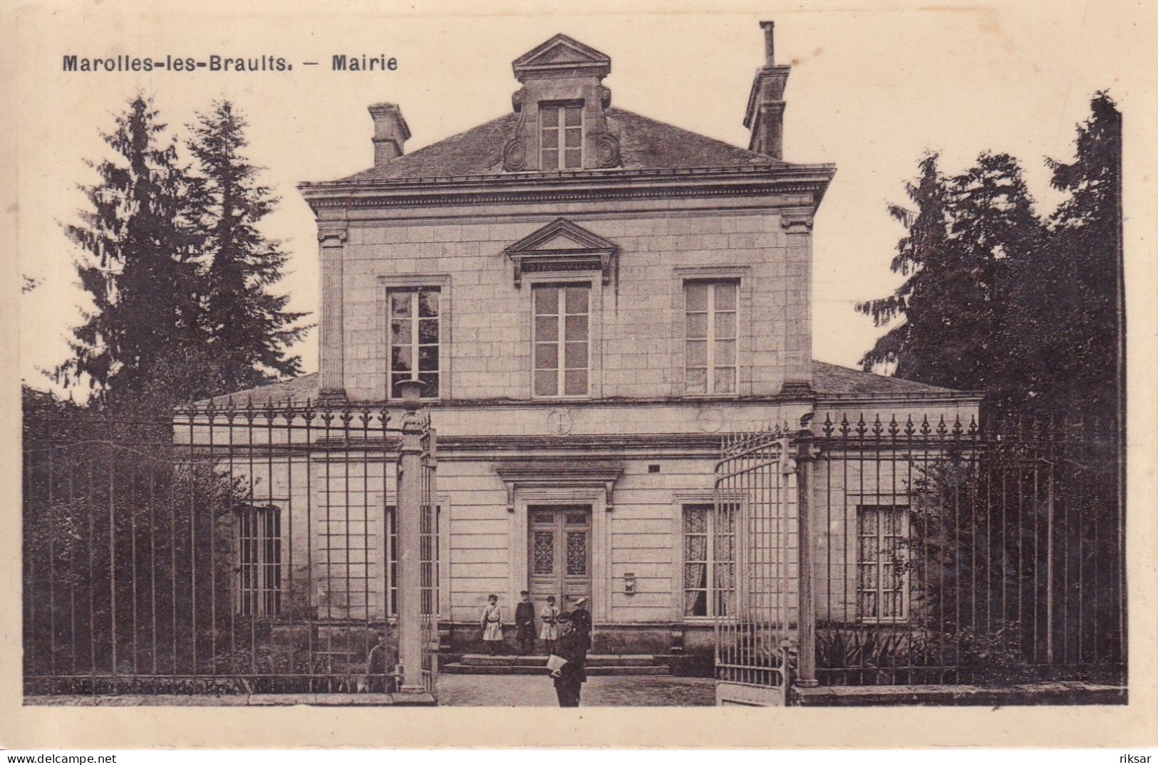 MAROLLES LES BRAULTS