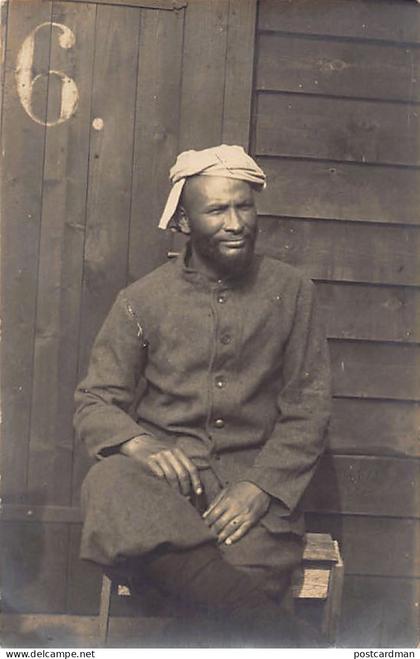 Maroc - Première Guerre Mondiale - Tirailleurs marocains prisonniers au camp de Münster en 1915 en Allemagne (Rhénanie-d