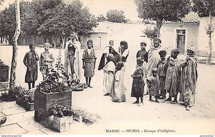 Maroc - OUJDA - Groupe d'indigènes - Ed. inconnu