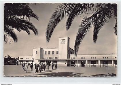 Maroc - OUJDA - Place de la gare - Ed. Glatigny 9003