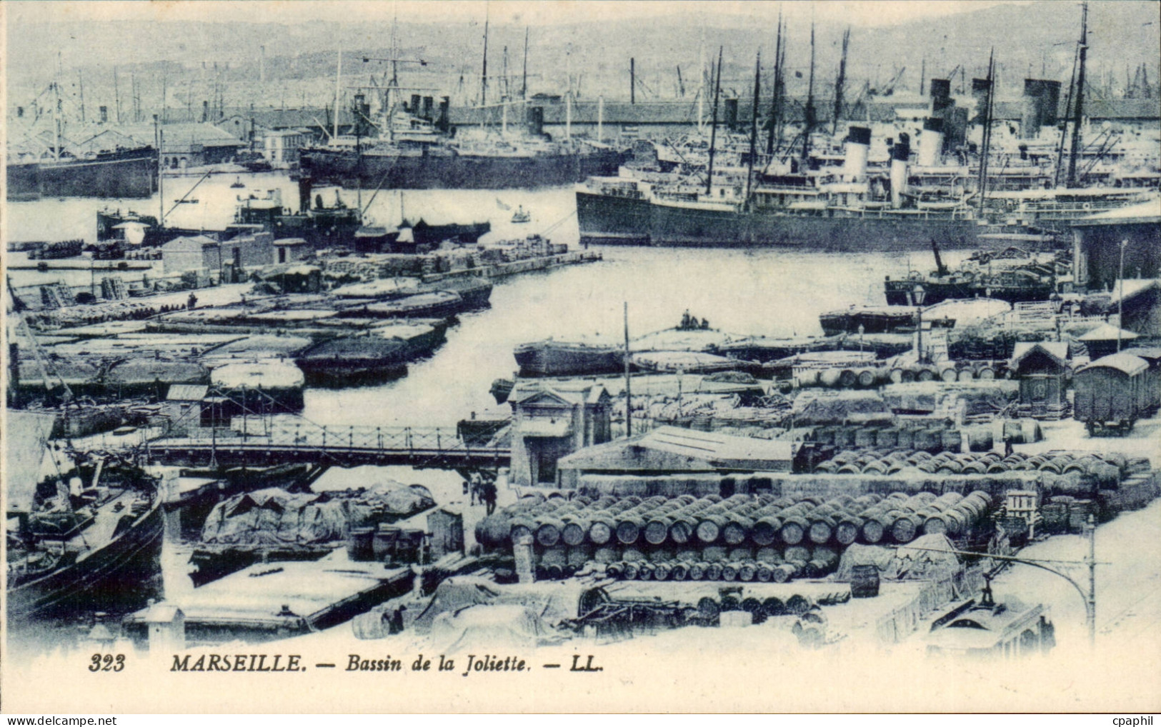 Marseille CPA Bassin de la Joliette (bateaux boat)