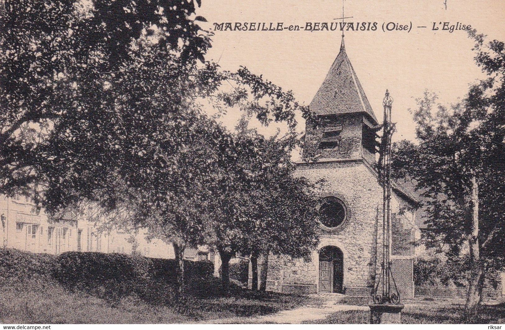 MARSEILLE EN BEAUVAISIS(ARBRE)
