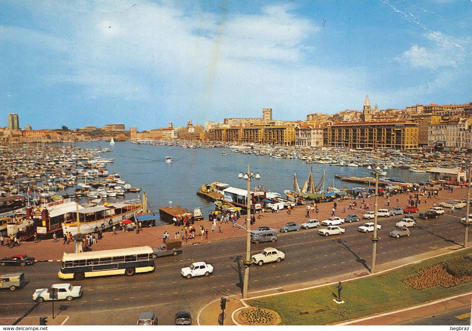 MARSEILLE    LE VIEUX PORT    AUTOBUS
