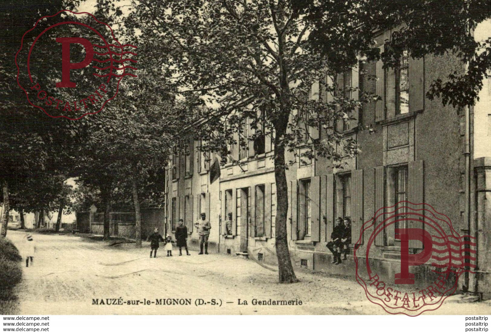 MAUZE SUR LE MIGNON LA GENDARMERIE