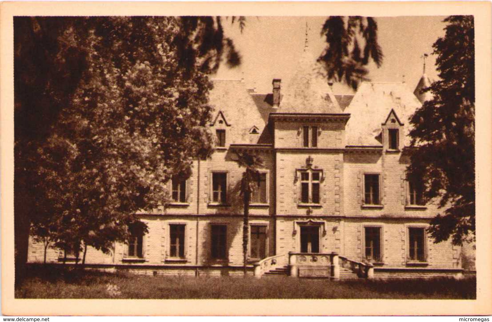 MAUZE-sur-le-MIGNON - Le Château (Face)