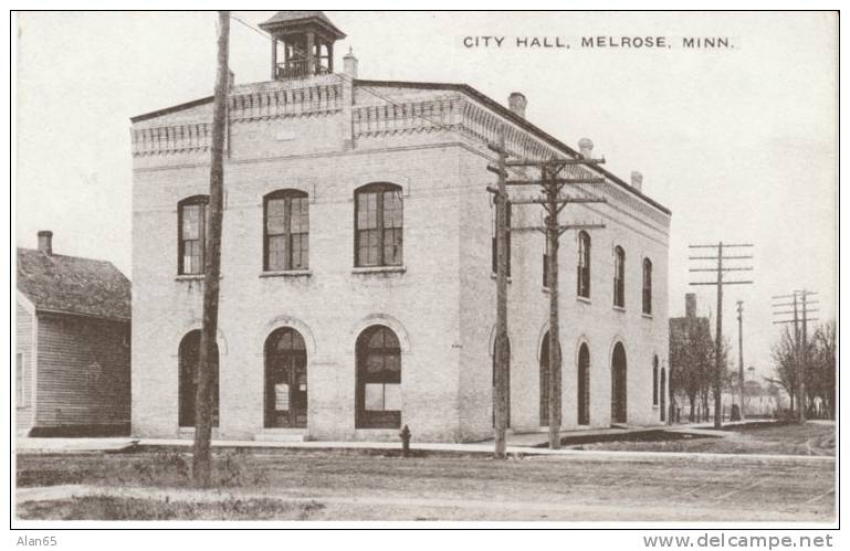 Melrose MN Minnesota, City Hall Street Scene on c1910s(?) Vintage Postcard