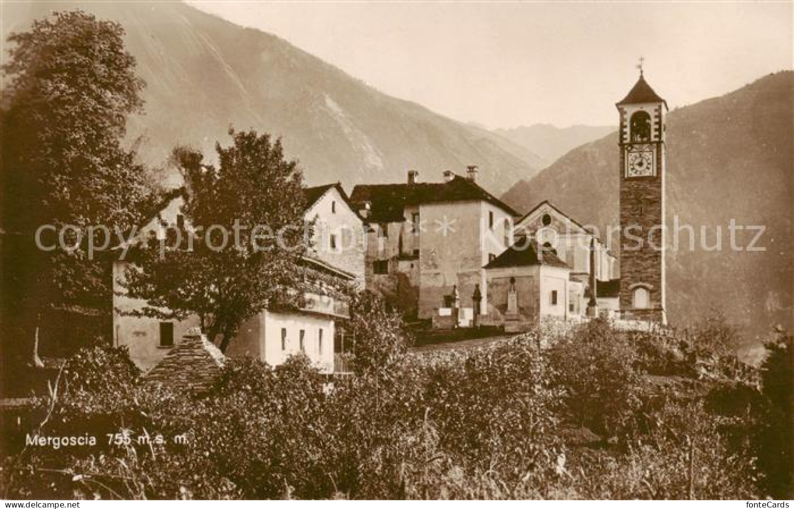 Mergoscia TI Teilansicht m.Kirche