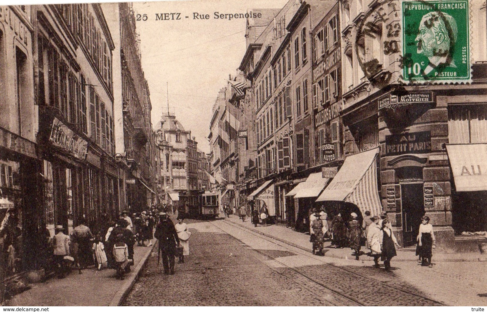 METZ RUE SERPENOISE (TRAMWAY)