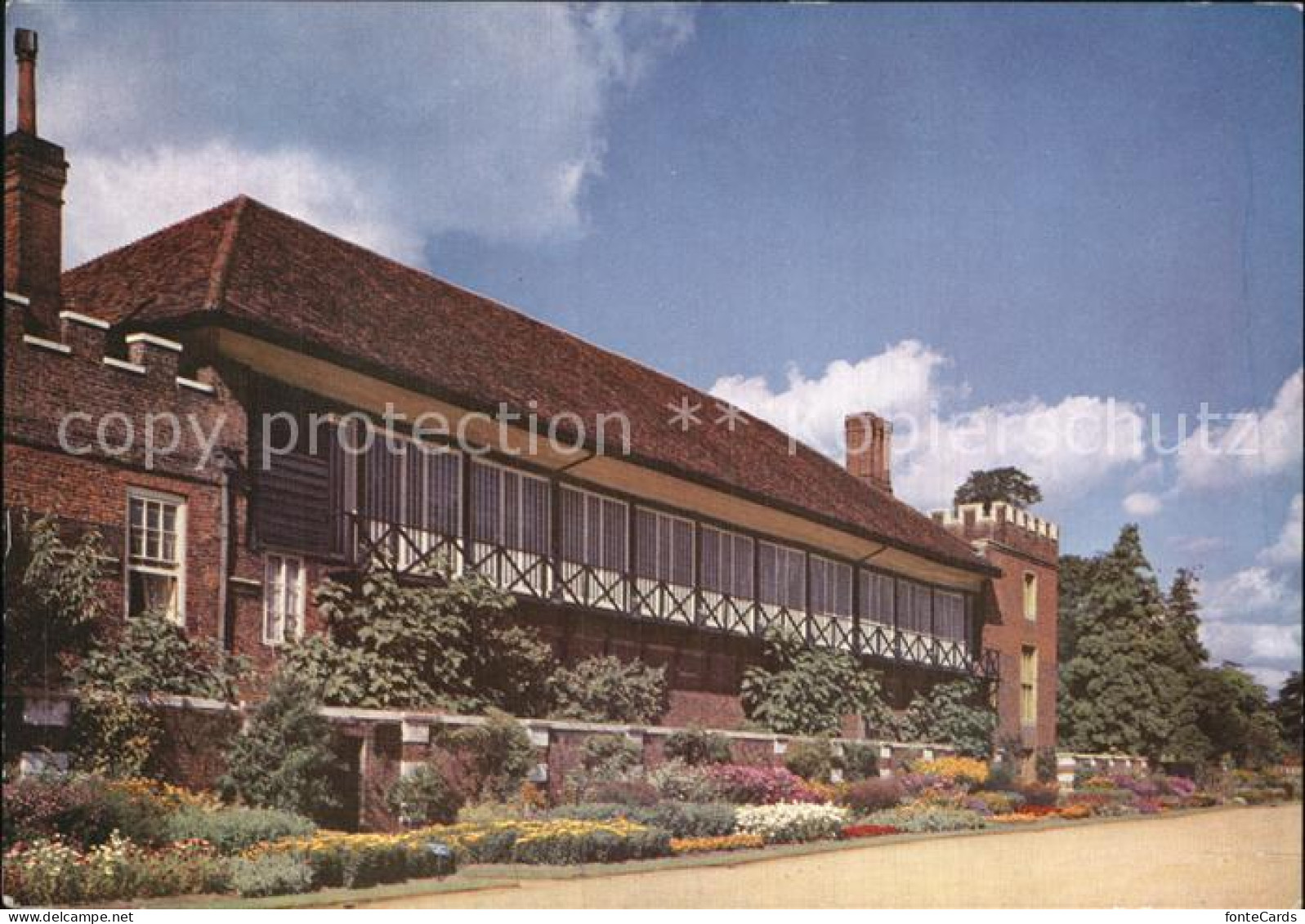 Middlesex Hampton Court Palace