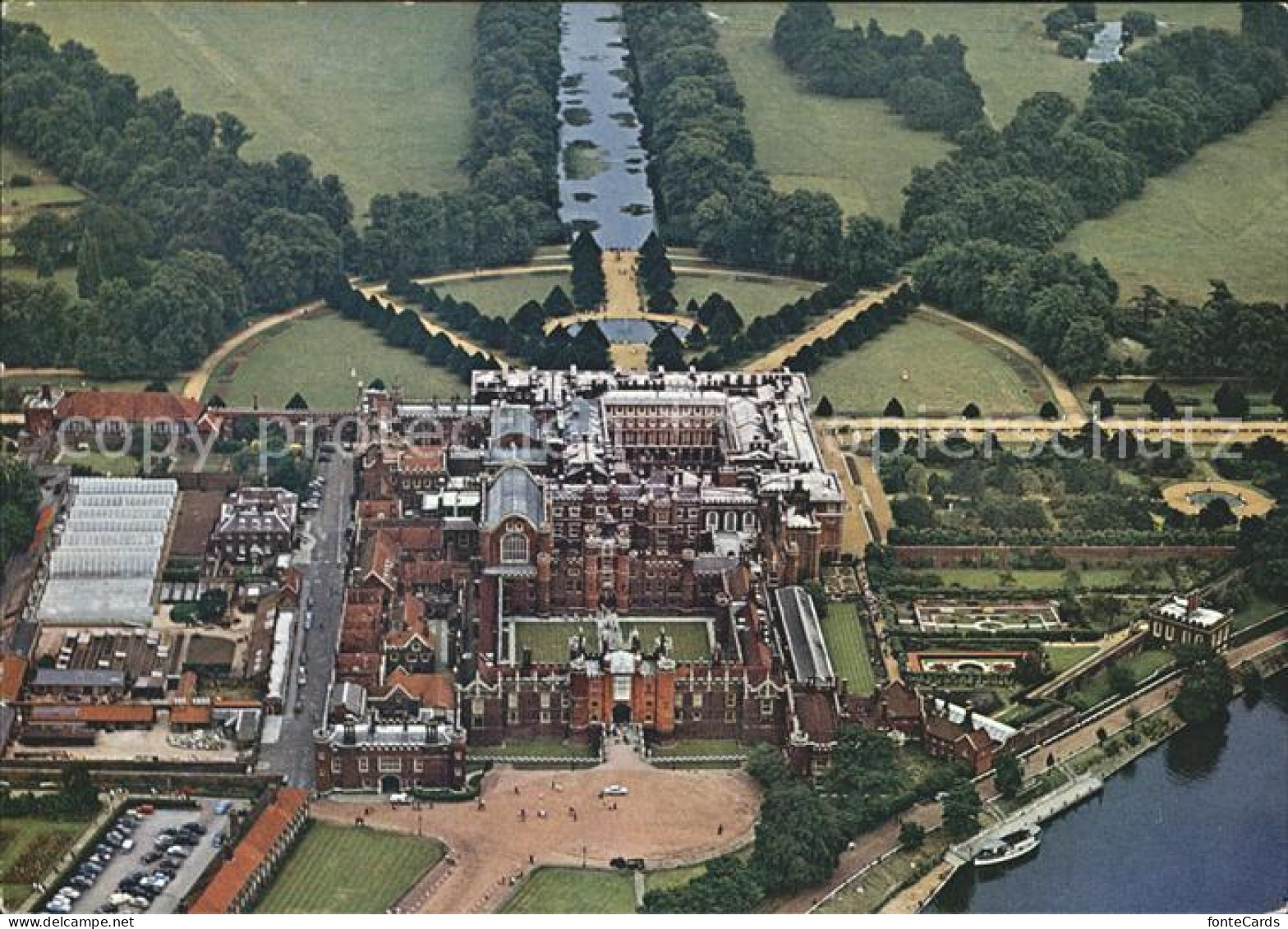 Middlesex Hampton Court Palace