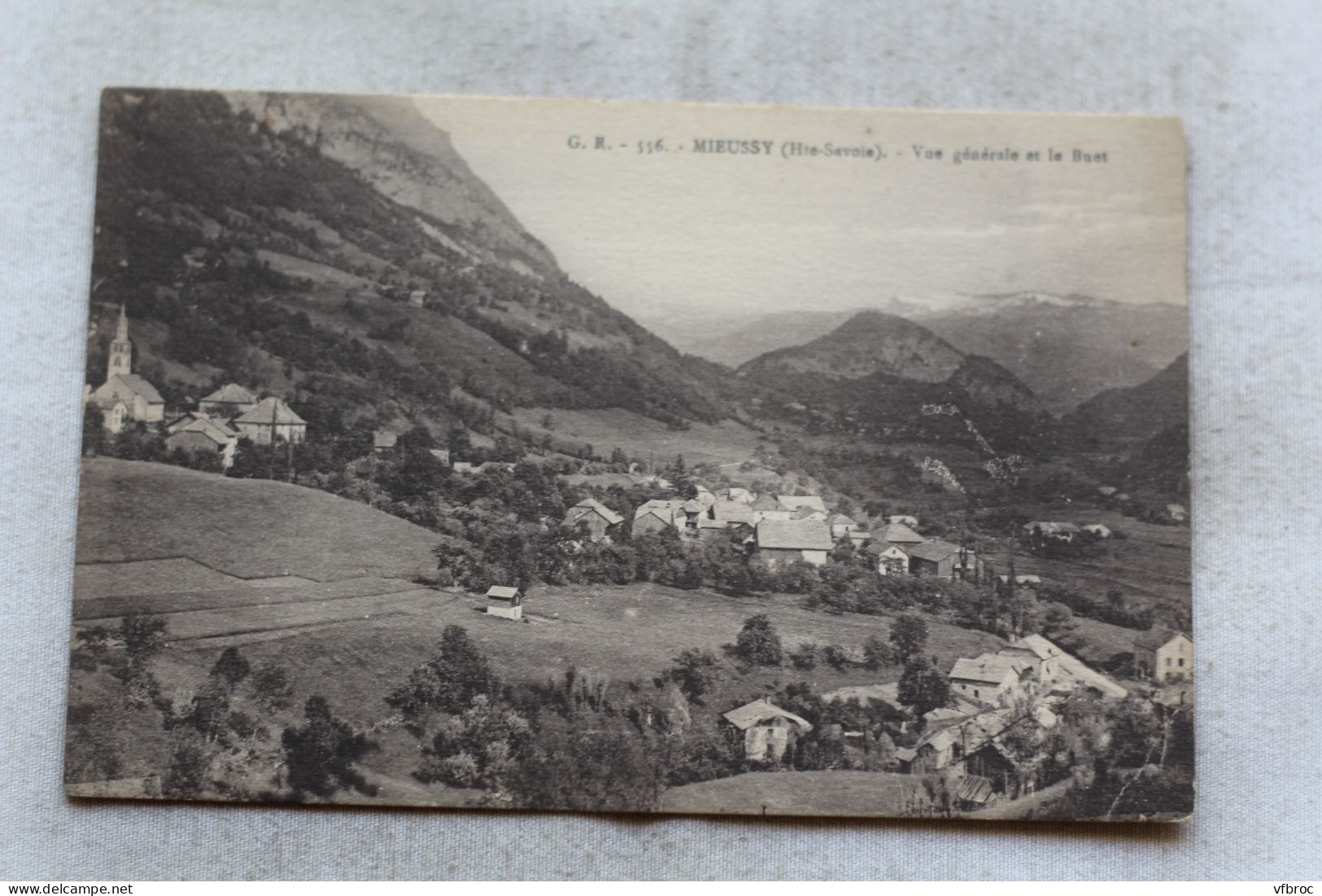 Mieussy, vue générale et le Buet, Haute Savoie 74