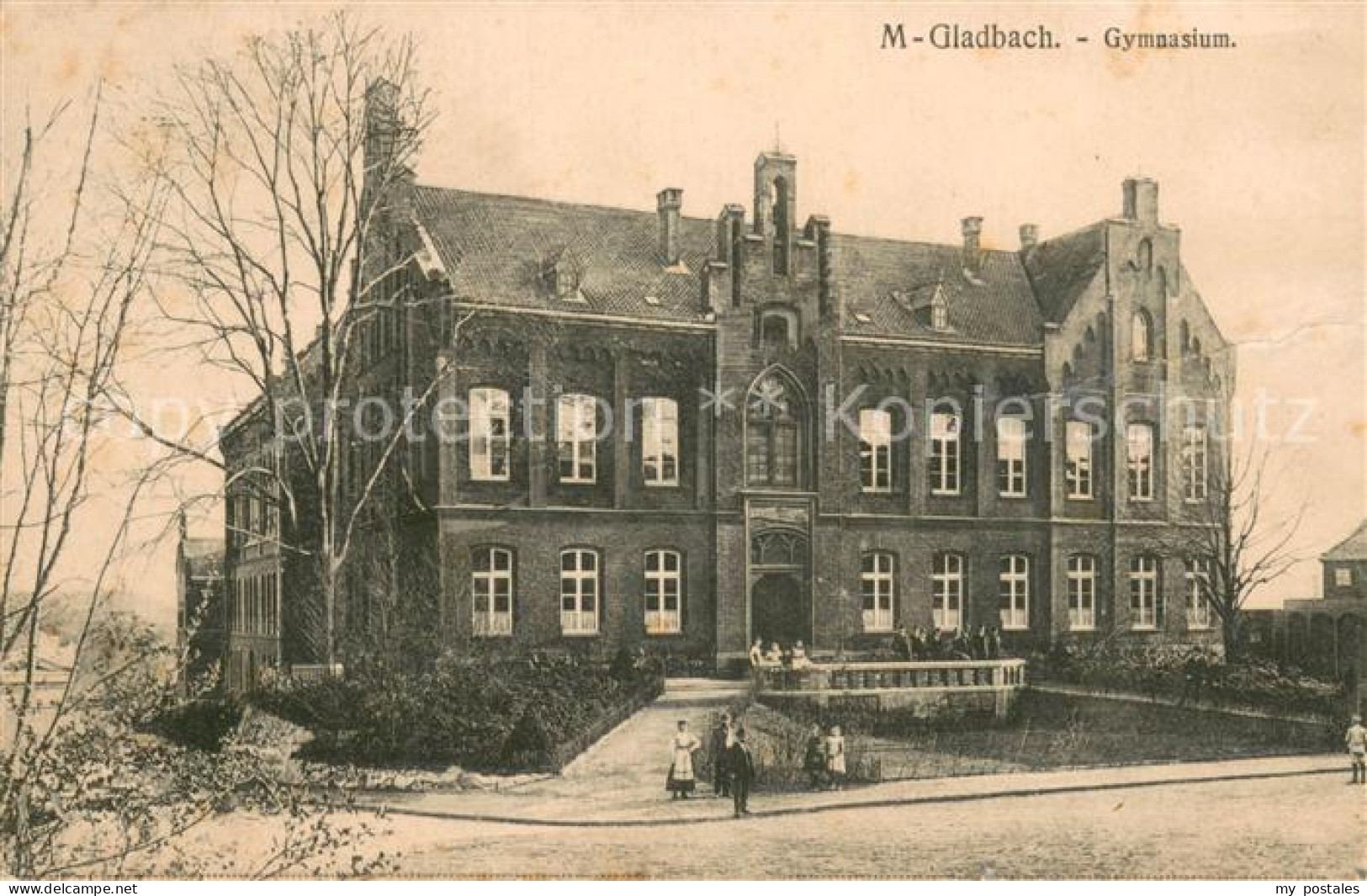 MoeNCHENGLADBACH NRW Gymnasium Aussenansicht