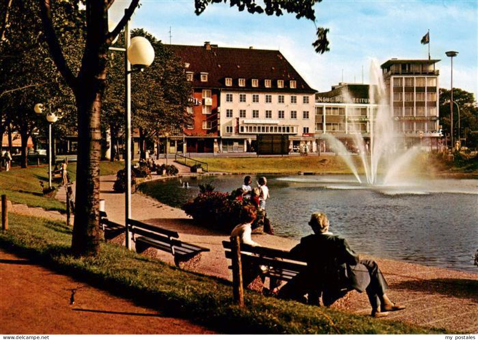 Moers Moers Koenigsee mit Blick auf kgl Hof