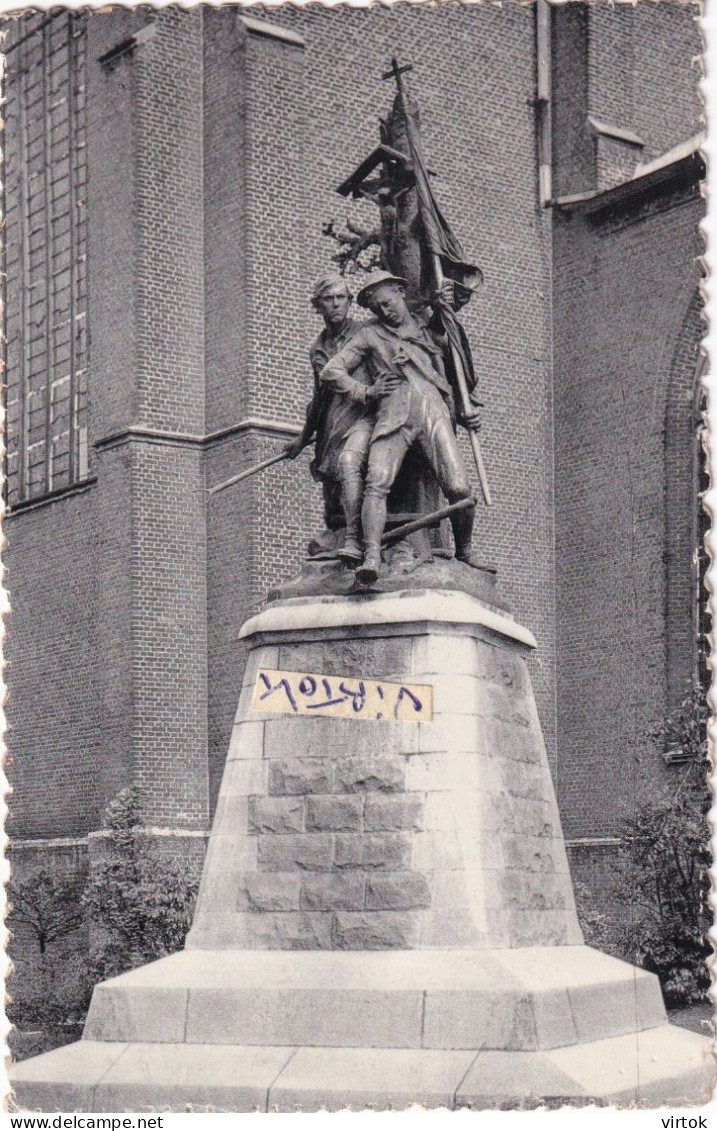 Mol  :  standbeeld boerenkrijg