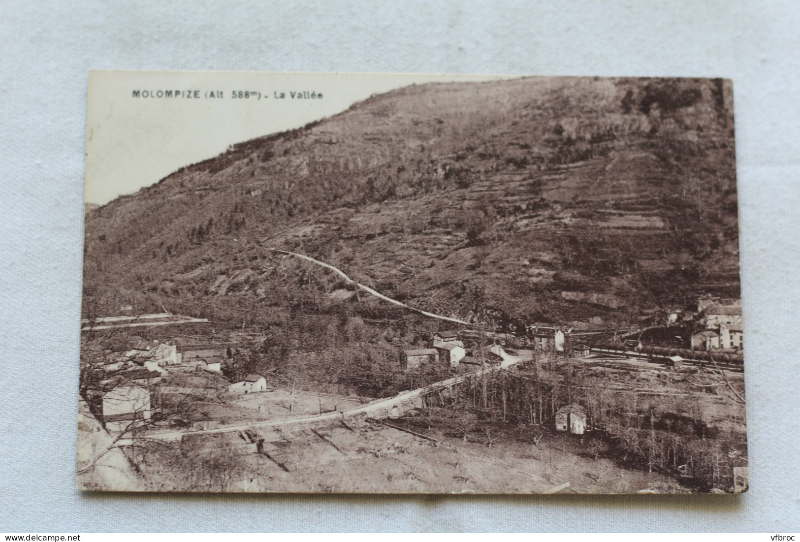Molompize, la vallée, Cantal 15