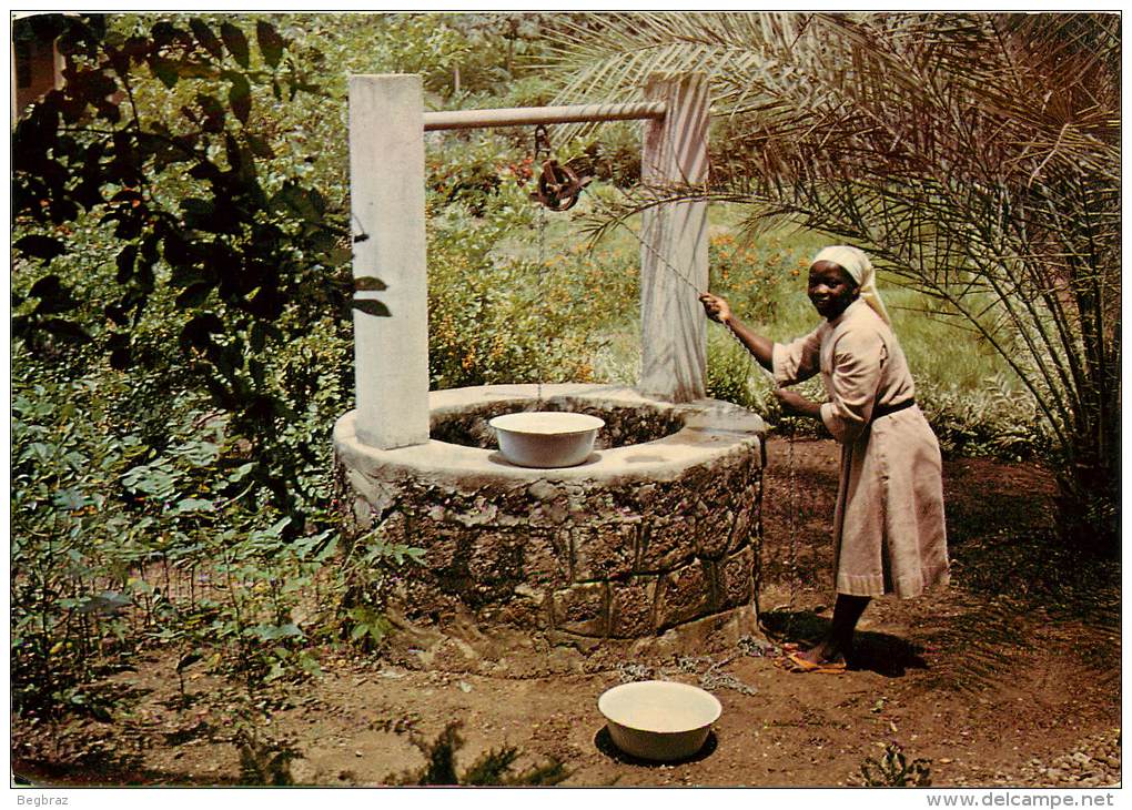 MONASTERE ETOILE NOTRE DAME  PARAKOU