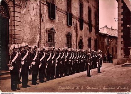 BR45242 San marino Guardia d onore san marino