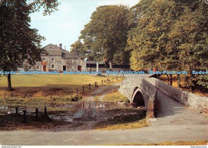 D116189 Yorkshire. Pack Horse Bridge. Linton. Walter Scott