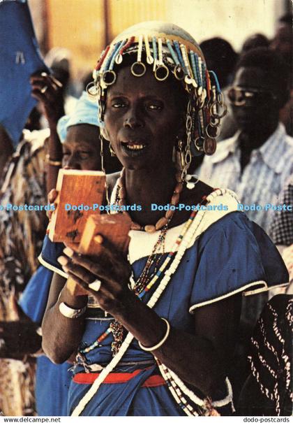 D135403 The Gambia Jola Woman Gambia Methodist Bookshop 1981