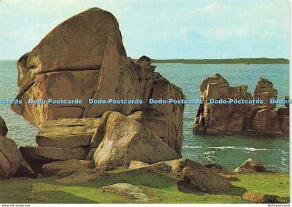 D183246 Isles of Scilly. St. Mary. The Granite Headland at Peninnis. Beric Tempe