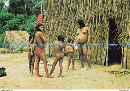 D262955 Ecuador Native Family