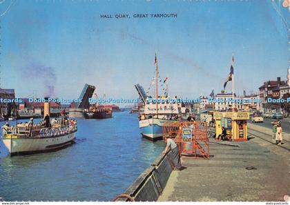 D300928 Great Yarmouth Hall Quay 1964