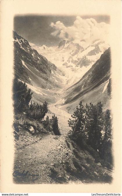 MONDE - Montagne enneigée  - Carte Postale ancienne