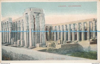 R010400 Louxor Colonnades