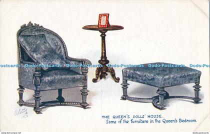 R029964 The Queens Dolls House Some of the Furniture in the Queens Bedroom Tuck