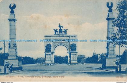R030962 Memorial Arch Prospect Park Brooklyn New York Valentine