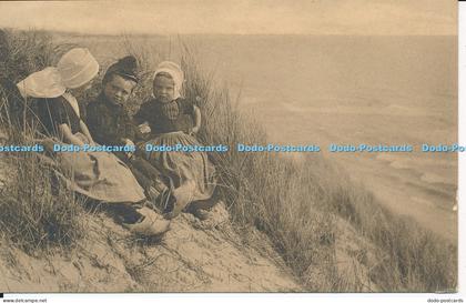R037707 Kinderen op Het Duin Zeeland F B den Boer 1909