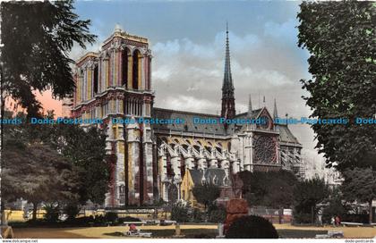 R130024 Paris. La Cathedrale Notre Dame. U. A. T. No 19
