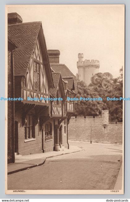 R810066 Arundel. Thompson. Postcard