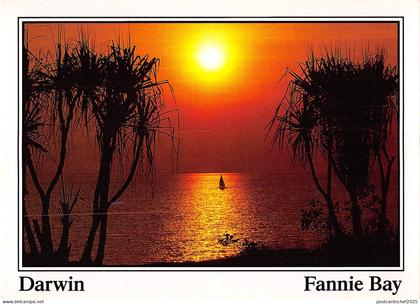 BR99147 darwin northern territory australia fannie bay by night